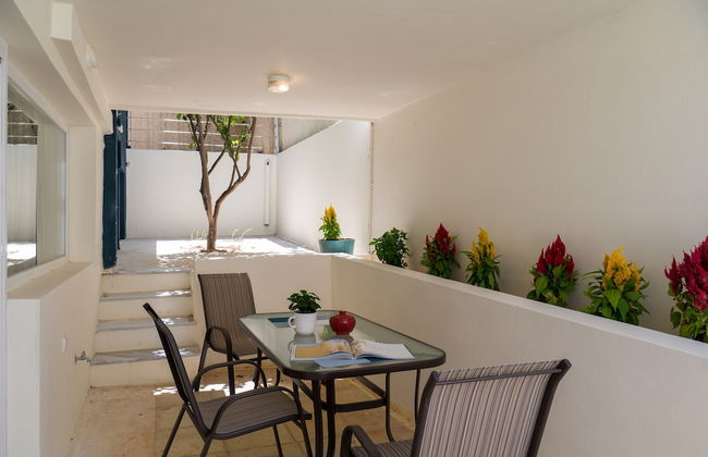 CHROMA Lodge Rafina - Foto 36