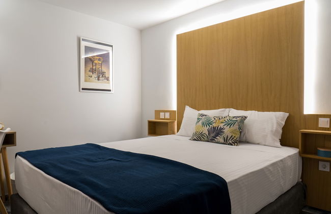 CHROMA Lodge Rafina - Foto 9