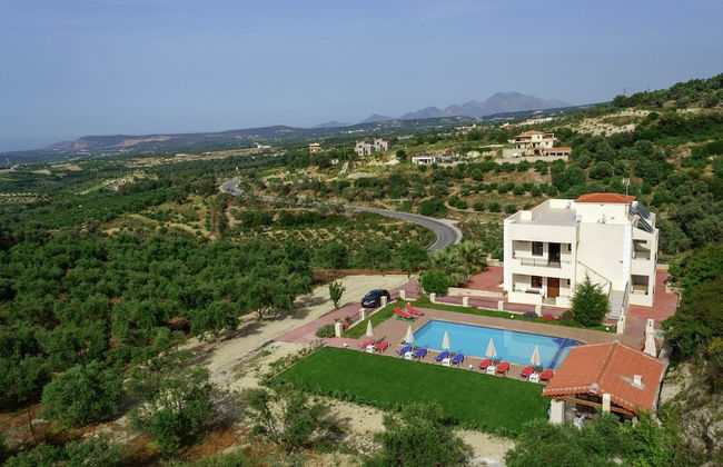 Family Friendly Villa Private Pool, Children's Play Area, Bbq, Spacious Garden, Near Beach - Foto 35