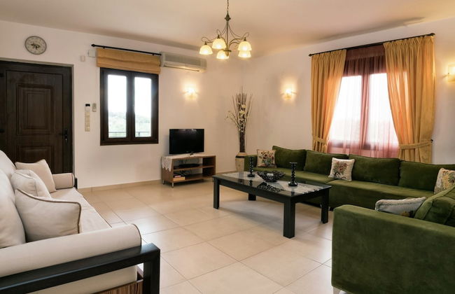 Family Friendly Villa Private Pool, Children's Play Area, Bbq, Spacious Garden, Near Beach - Foto 13