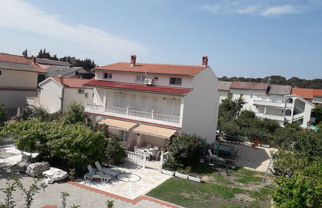 The Apartment is on the Ground Floor - 1 Entire Floor 110 m2 - Foto 26