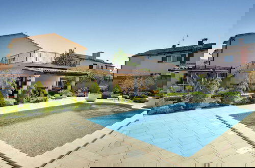 Foto 14 - Modern Holiday Home With Pool in Medulin