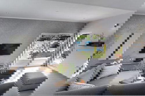 Foto 9 - Modern Holiday Home With Pool in Medulin