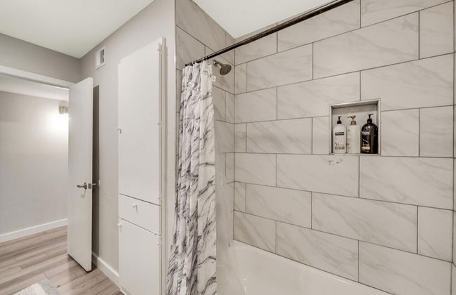 Cozy 2BR Near UT Hyde Park Evonify - Foto 15