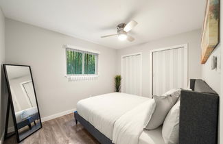 Photo 3 - Stylish 1BR Near UT Brentwood Evonify