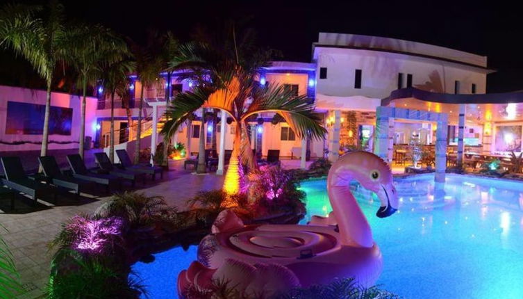 Photo 1 - Luxury 14 Bedroom Villa Walking to Clubs/beaches