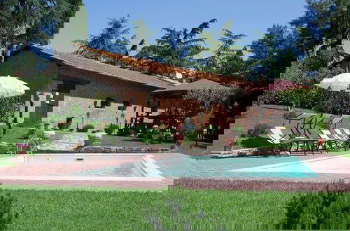 Photo 6 - Villa with Private Pool near Cortona in Calm Countryside & Hilly Landscape