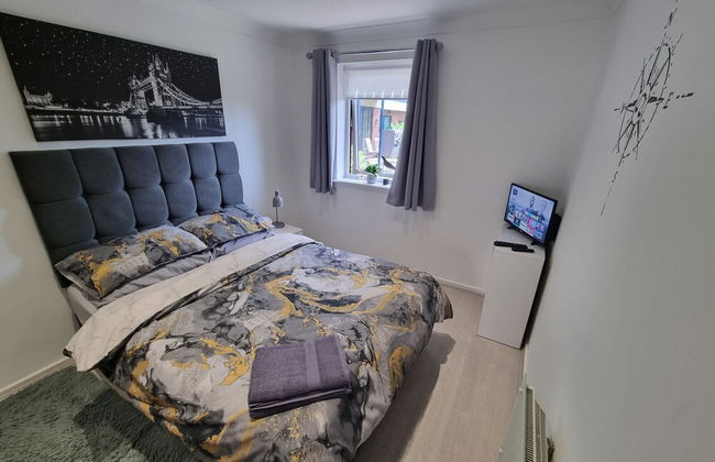 360 Serviced Accommodations - Waterfront Retreat - Modern Apartment - Foto 6