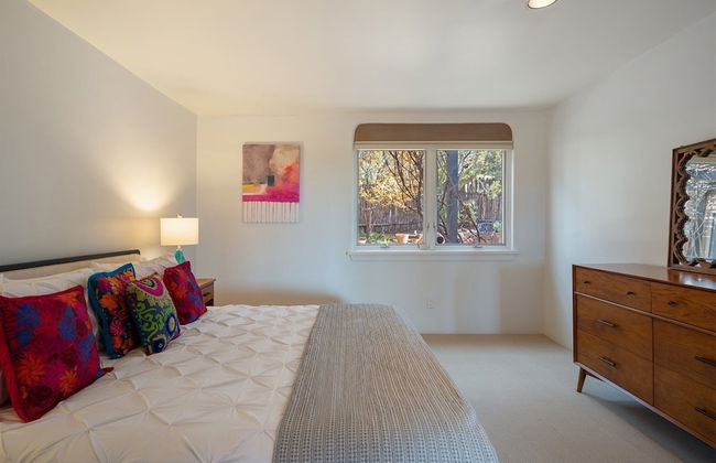 Casa Pinzon - Private Getaway, Minutes From Downtown - Photo 22