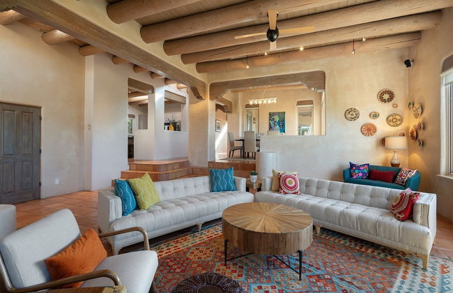 Casa Pinzon - Private Getaway, Minutes From Downtown - Photo 3