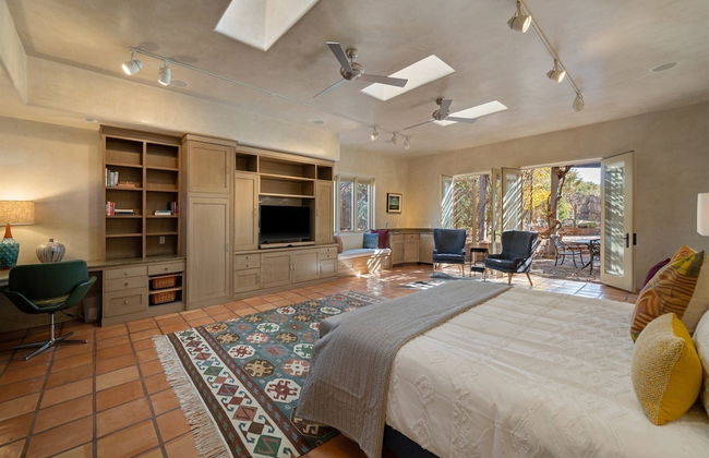 Casa Pinzon - Private Getaway, Minutes From Downtown - Photo 34