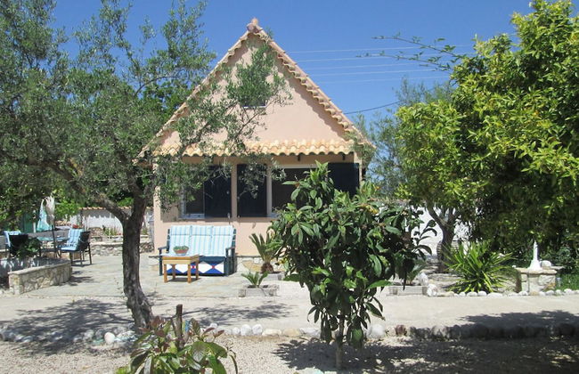 Spacious Chalet with Fruit Trees near Beach in Messinia - Foto 13