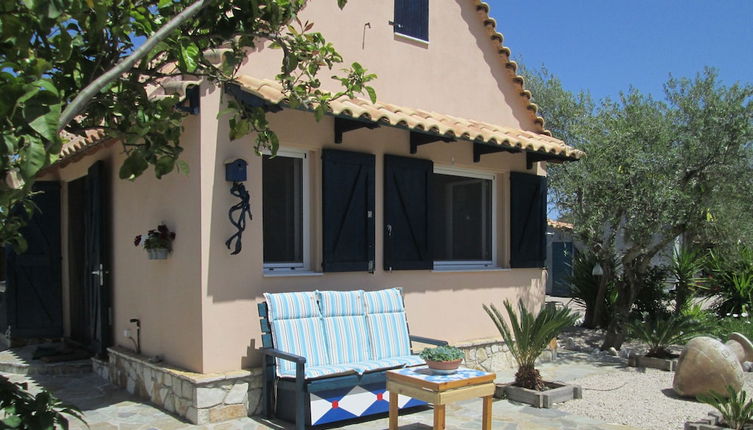 Foto 1 - Spacious Chalet with Fruit Trees near Beach in Messinia