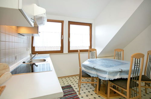 Foto 9 - Spacious Apartment near Lake Constance with Covered Balcony