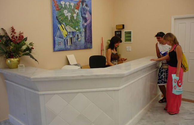 Andromeda Hotel Apartments - Foto 2