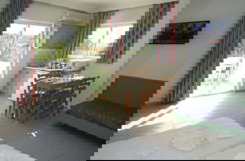 Photo 12 - Andromeda Hotel Apartments