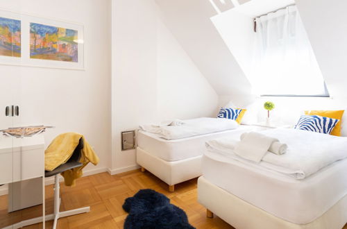 Photo 2 - Cozy and Bright Duplex Near City Center