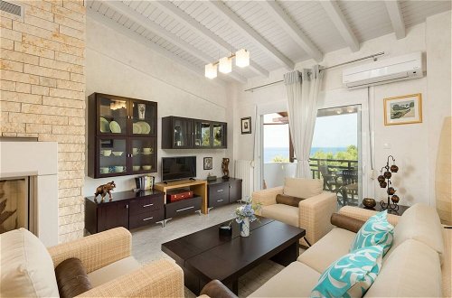 Photo 12 - Lovely Apartment, sea View, Neos Marmaras, Greece
