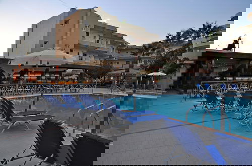 Foto 12 - Sea Melody Beach Hotel & Apartments