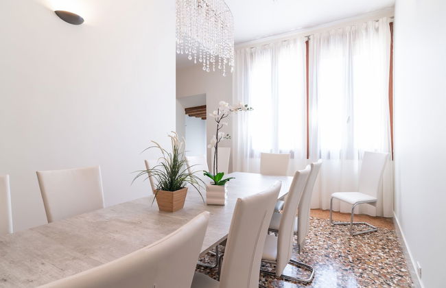 Casanova Deluxe Apartment - Photo 20