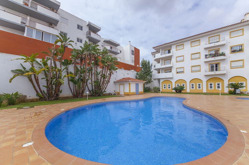 Photo 21 - B41 - Windmill Modern with Pool