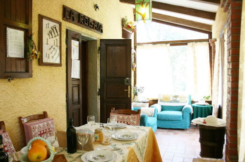 Foto 10 - Beautiful private villa with WIFI, private pool, TV, pets allowed and parking, close to Arezzo