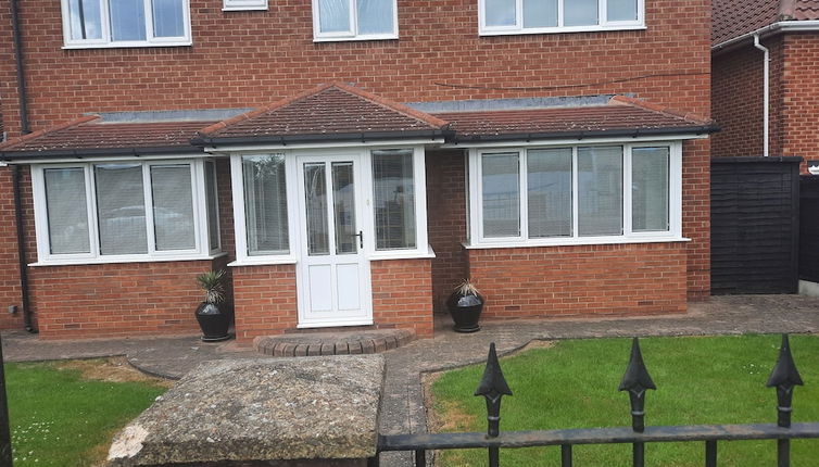 Foto 1 - Impeccable 5-bed House in Stockton-on-tees