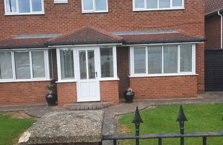 Foto 1 - Impeccable 5-bed House in Stockton-on-tees