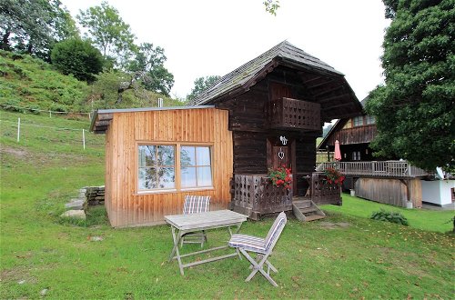 Photo 15 - Cozy Holiday Home in Leibenfels With Barbecue