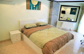 Photo 3 - Sleek 1 bed Condo Jomtien