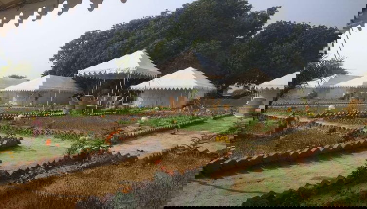 Foto 1 - KUMBH CAMP OM