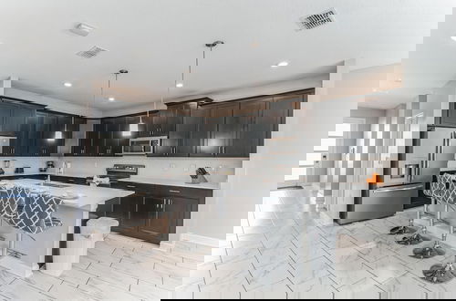 Foto 9 - Storey Lake Resort, Private Pool, and Much More!!