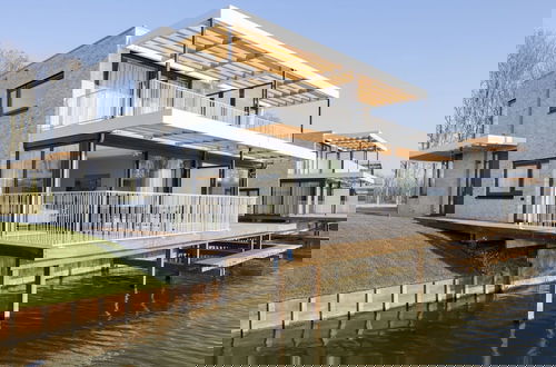 Foto 1 - Luxurious Villa With a Jetty, Close to Veerse Meer