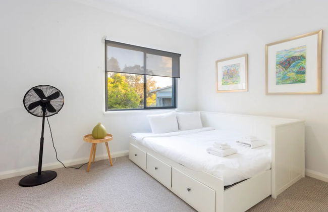 Lovely Shenton Park Townhouse - Photo 1