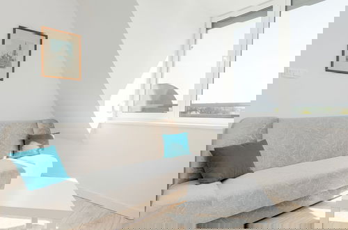 Foto 8 - Three-level Rewal Apartment by Renters