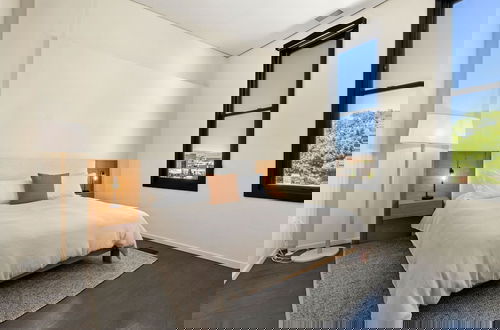 Foto 3 - New! Modern Scandinavian Loft in Old Town Square