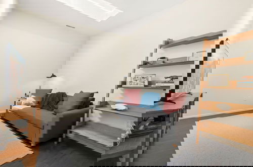 Foto 11 - New! Modern Scandinavian Loft in Old Town Square