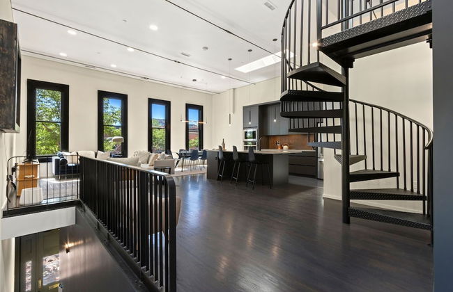 New! Modern Scandinavian Loft in Old Town Square - Foto 1
