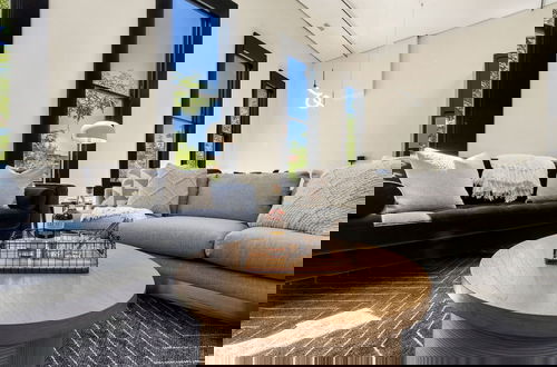 Foto 13 - New! Modern Scandinavian Loft in Old Town Square