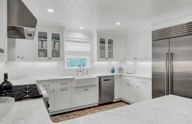 Be a Sullivans Local! 1307 Cove Avenue by Avantstay Pool + Outdoor Living - Photo 16
