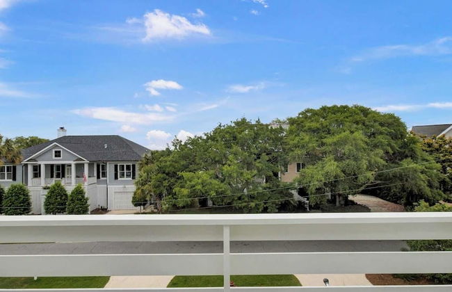 Be a Sullivans Local! 1307 Cove Avenue by Avantstay Pool + Outdoor Living - Photo 35