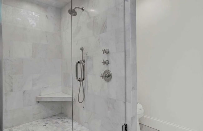 Be a Sullivans Local! 1307 Cove Avenue by Avantstay Pool + Outdoor Living - Photo 28