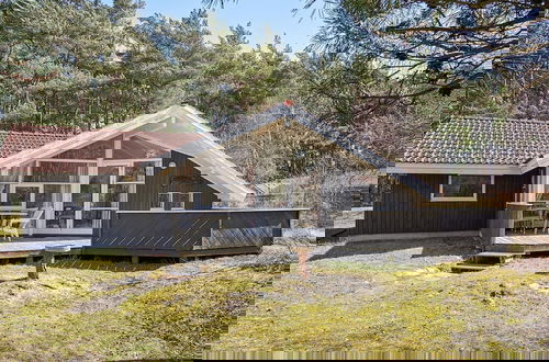 Foto 16 - 6 Person Holiday Home in Aakirkeby