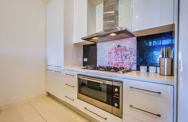 StayAU 3BR Deluxe Family Loft Point Cook - Photo 26