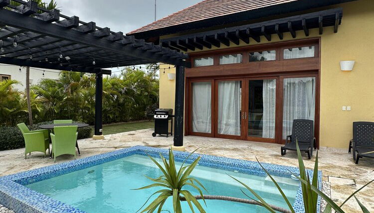 Foto 1 - Tranquil Bungalow w Pool at Green Village Ca
