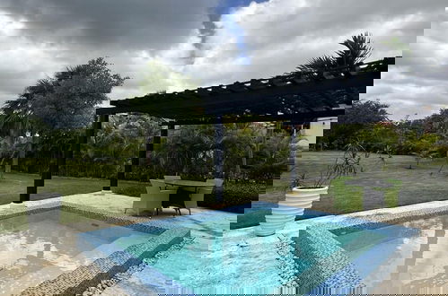 Foto 14 - Tranquil Bungalow w Pool at Green Village Ca