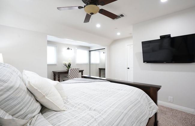 Sensational 6 Bedroom 4 Bathroom Pool Home (3 Master Bedrooms W/bathrooms) - Foto 5