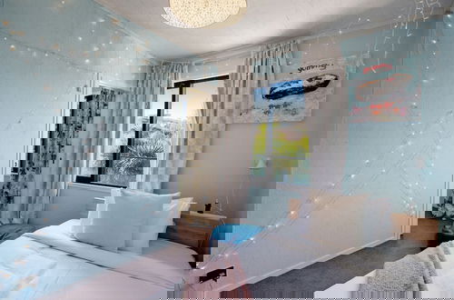 Foto 8 - Artist's Colourful Casa with Spa Pool