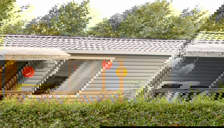Foto 1 - Comfortable Chalet With Microwave, on a Holiday Park 1 km. From the Beach