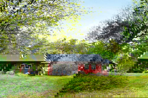Foto 16 - 6 Person Holiday Home in Monsteras-by Traum